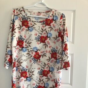 Dress white with flowers